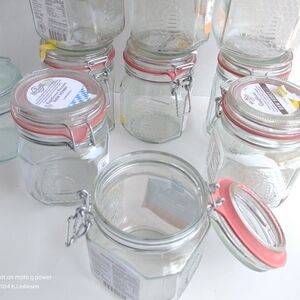Glass jars clamping lid with seal honey jars